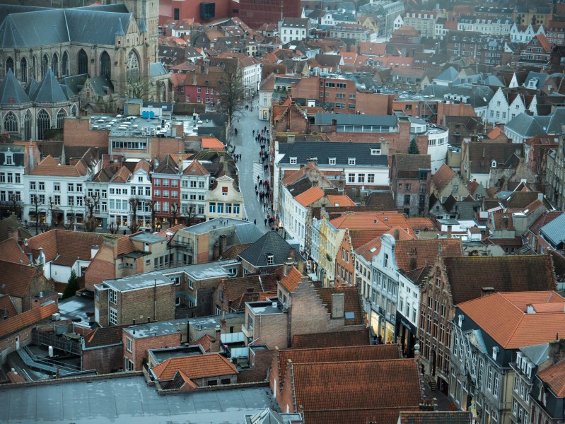 欧洲小城密集的城市居民楼图片