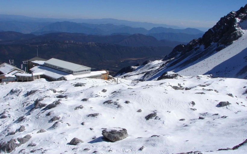 玉龙雪山自然风景图片