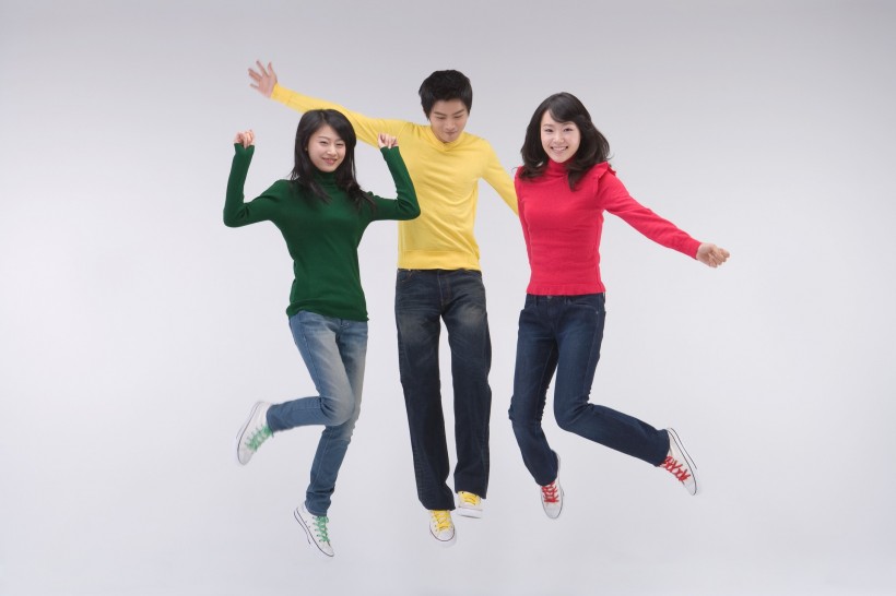 年轻人pose图片