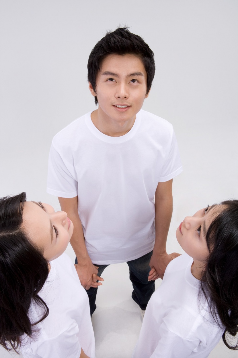 年轻人pose图片
