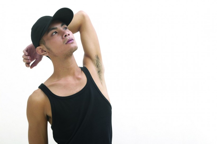 男性创意pose图片