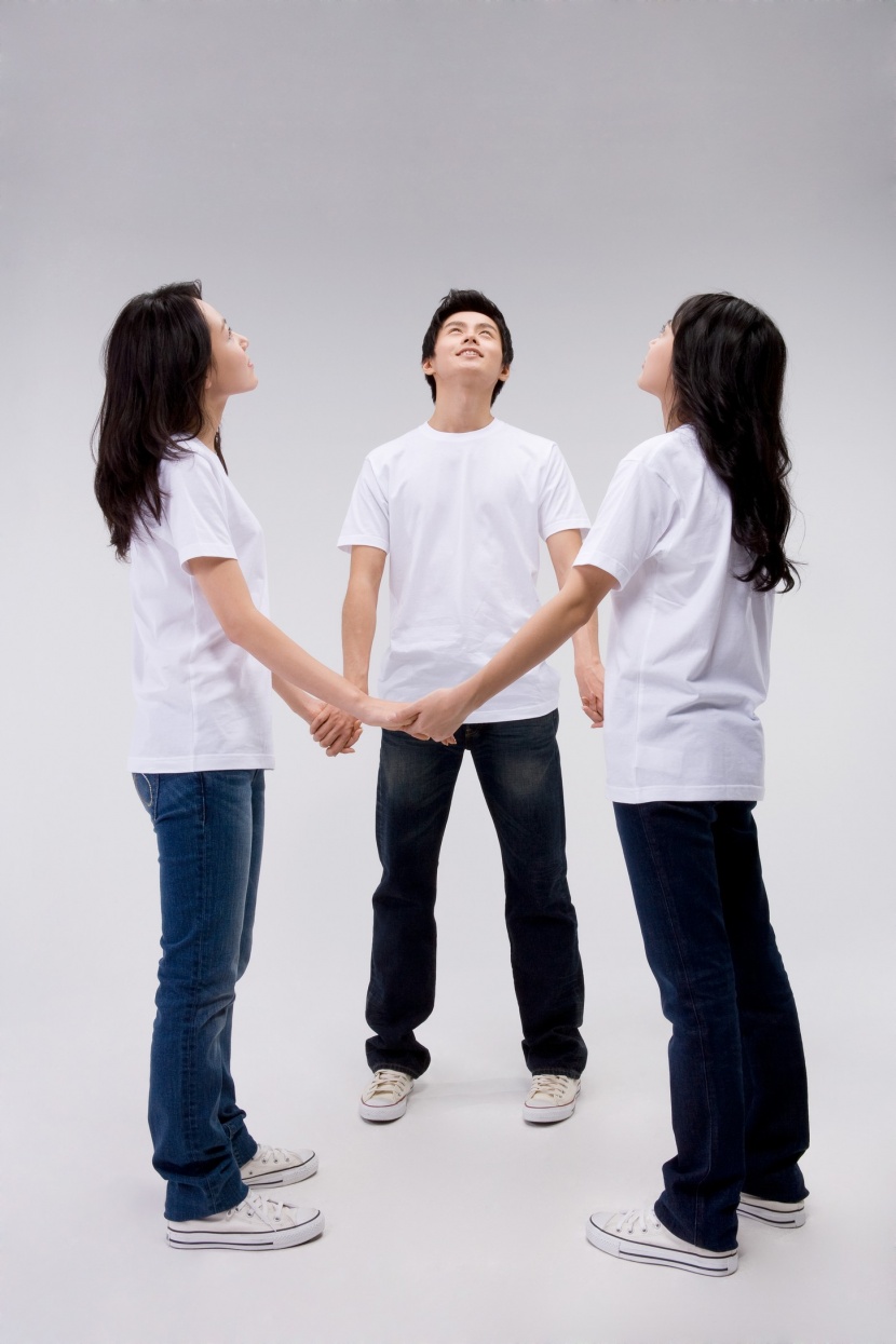 年轻人pose图片