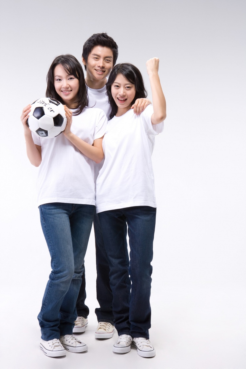 年轻人pose图片