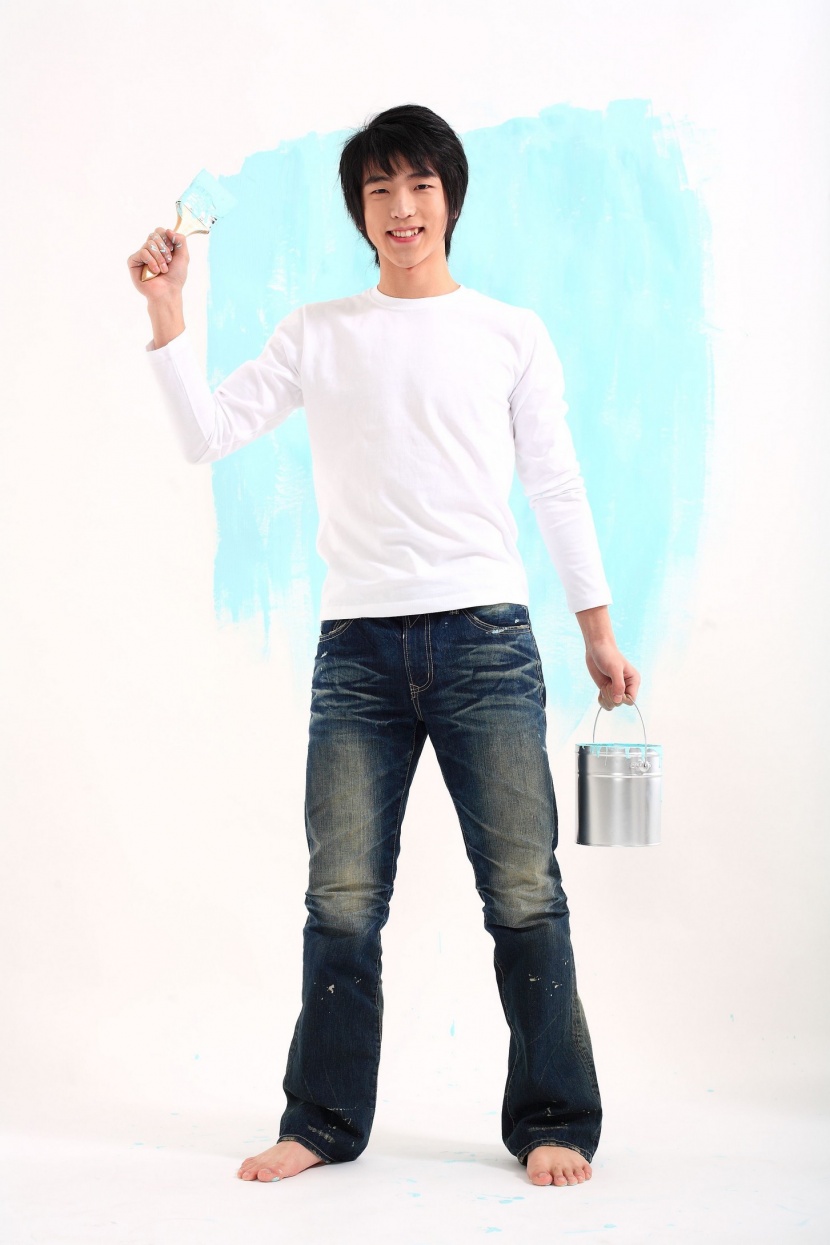 青少年男孩家务劳动图片