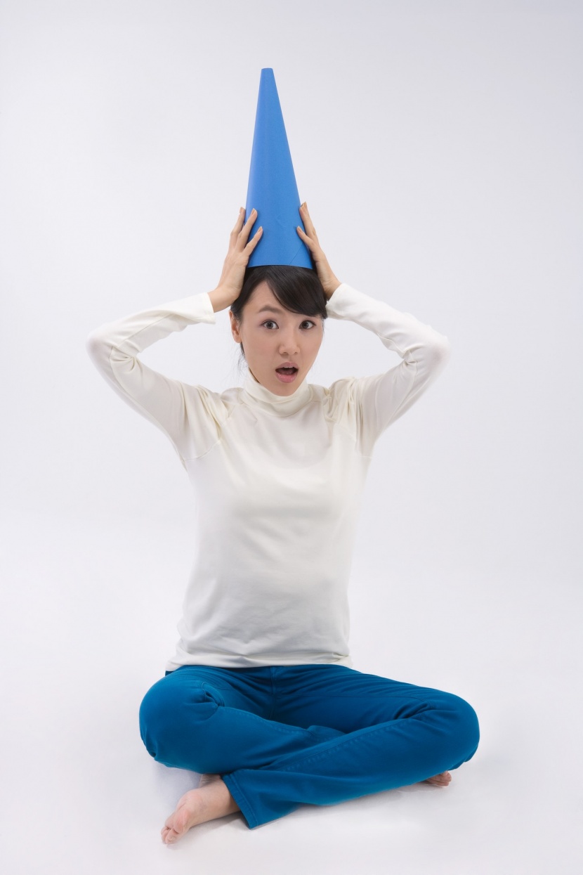 年轻人pose图片