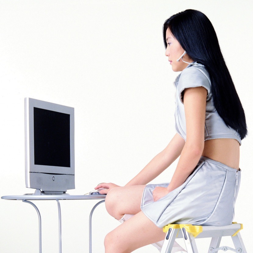 IT科技女士图片
