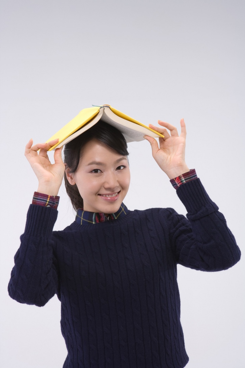 年轻人pose图片