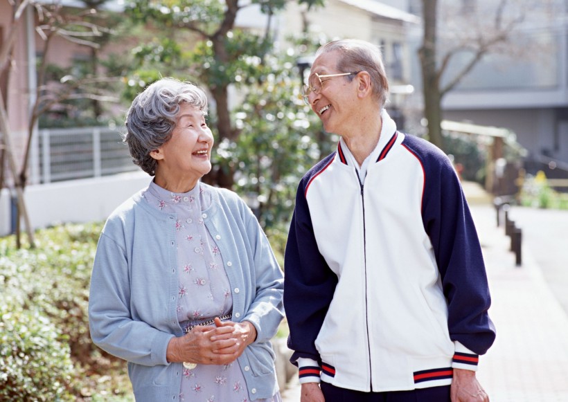 幸福老夫妻图片