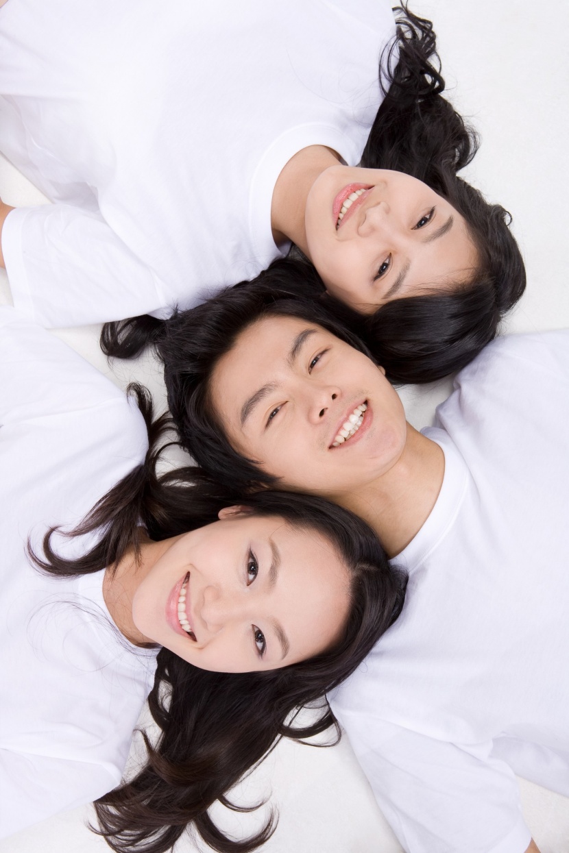 年轻人pose图片