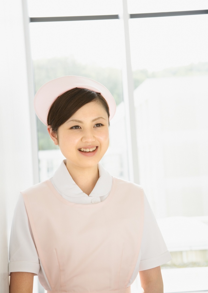 工作中的女性图片