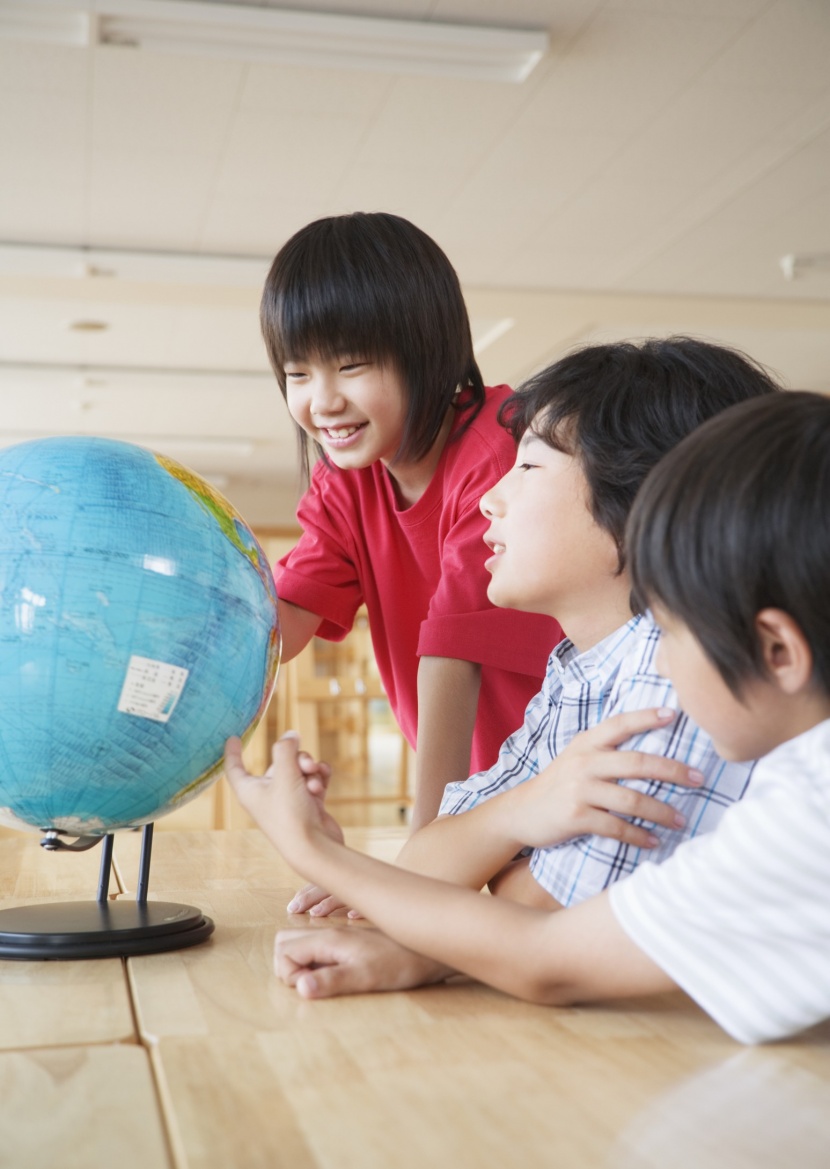 小学生快乐课堂图片