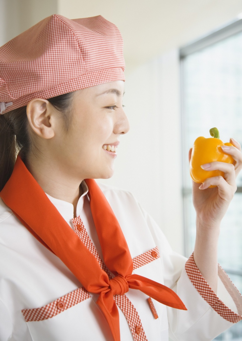 工作中的女性图片