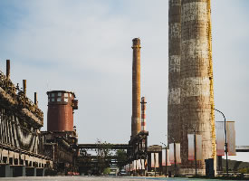一组首钢的工业厂区图片
