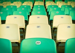 空旷的运动场座椅图片(12张)