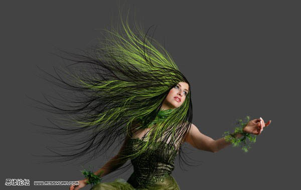 PS合成黑暗森林中的漂亮女妖照片