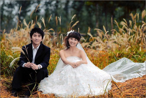 Photoshop调色教程：调出婚纱片温柔暖色调