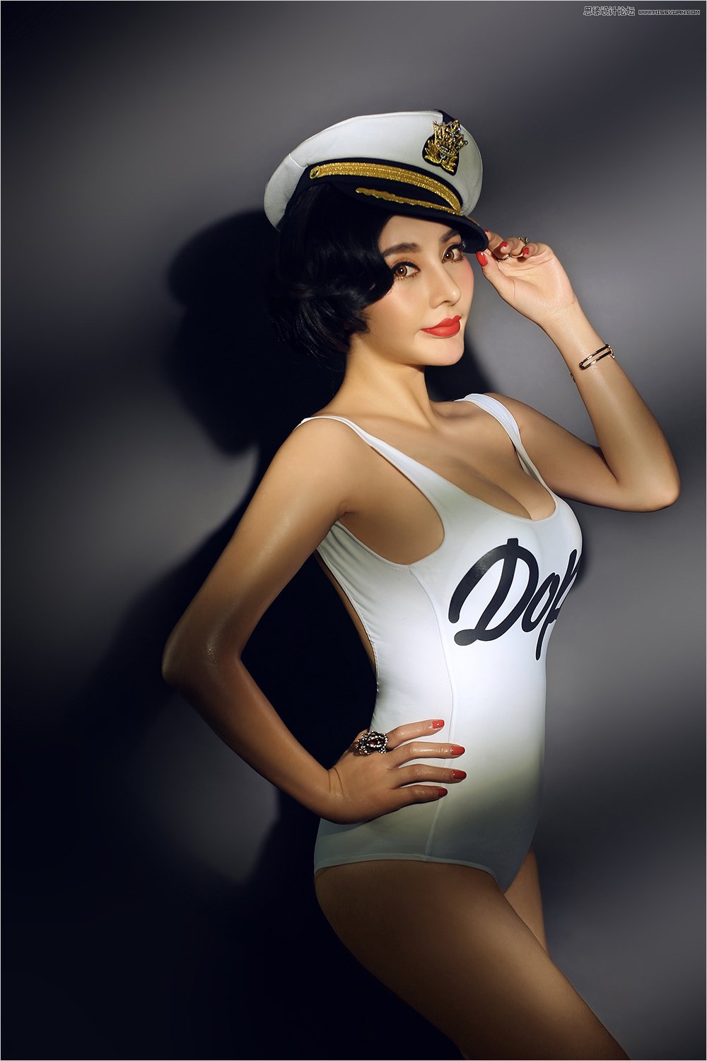 Photoshop通过液化工具打造完美的人像效果,PS教程,PS家园网