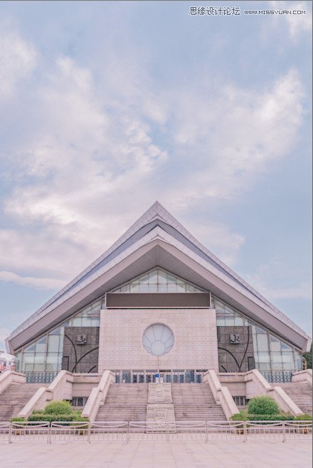 Photoshop调出粉嫩甜美的外景建筑照片,PS教程,PS家园网