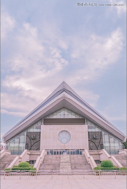 Photoshop调出粉嫩甜美的外景建筑照片,PS教程,PS家园网