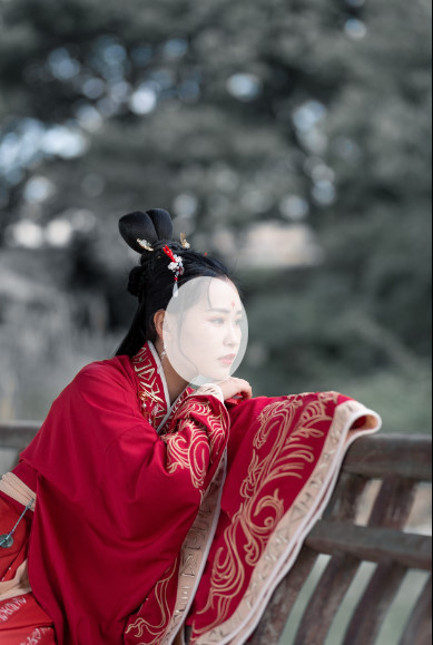 Photoshop调出外景冷色草木灰色调艺术效果,PS教程,PS家园网