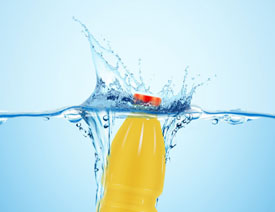 PS合成创意的夏季饮料宣传广告