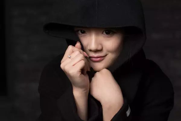 Photoshop详细解析室内人像后期精修过程,PS教程,PS家园网