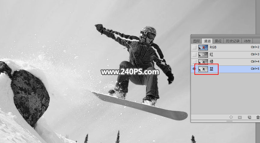 Photoshop快速的抠出冬季雪中运动的人物,PS教程,PS家园网