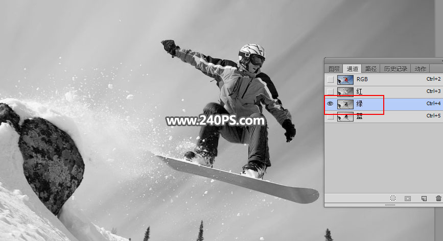 Photoshop快速的抠出冬季雪中运动的人物,PS教程,PS家园网