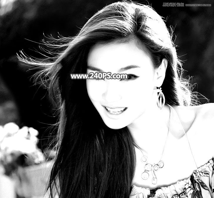 Photoshop快速抠出飘逸秀发的美女人像,PS教程,PS家园网