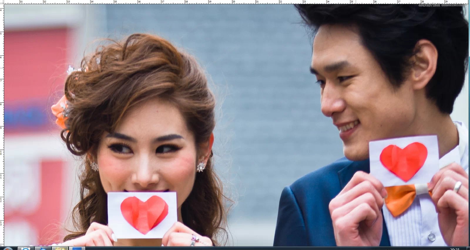 Photoshop调出婚纱照片韩式小清新效果图,PS教程,PS家园网