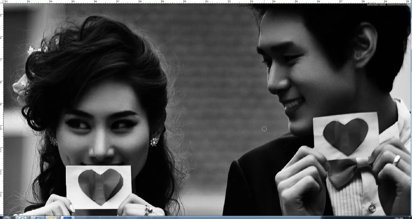 Photoshop调出婚纱照片韩式小清新效果图,PS教程,PS家园网