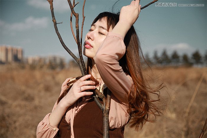 Photoshop调出外景人像唯美冷色效果