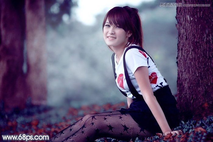 Photoshop调出树下清纯女孩唯美蓝色效果