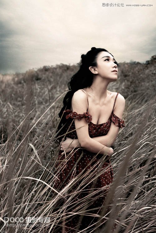 Photoshop调出外景美女淡雅冷色效果