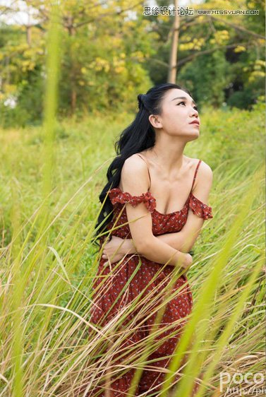 Photoshop调出外景美女淡雅冷色效果