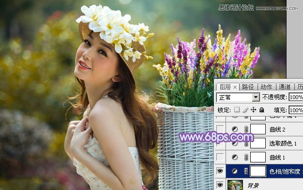Photoshop调出背着草楼女孩梦幻紫色调