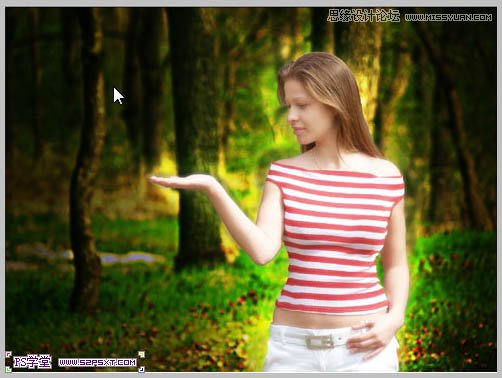 Photoshop合成在和蝴蝶交流的美女仙子