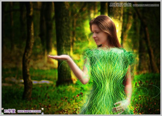 Photoshop合成在和蝴蝶交流的美女仙子