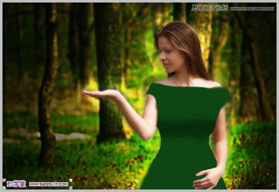 Photoshop合成在和蝴蝶交流的美女仙子