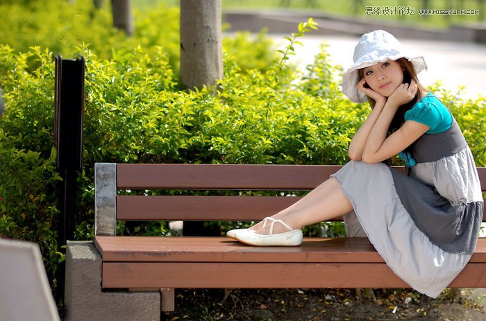 Photoshop调出公园美女温馨暖色调效果