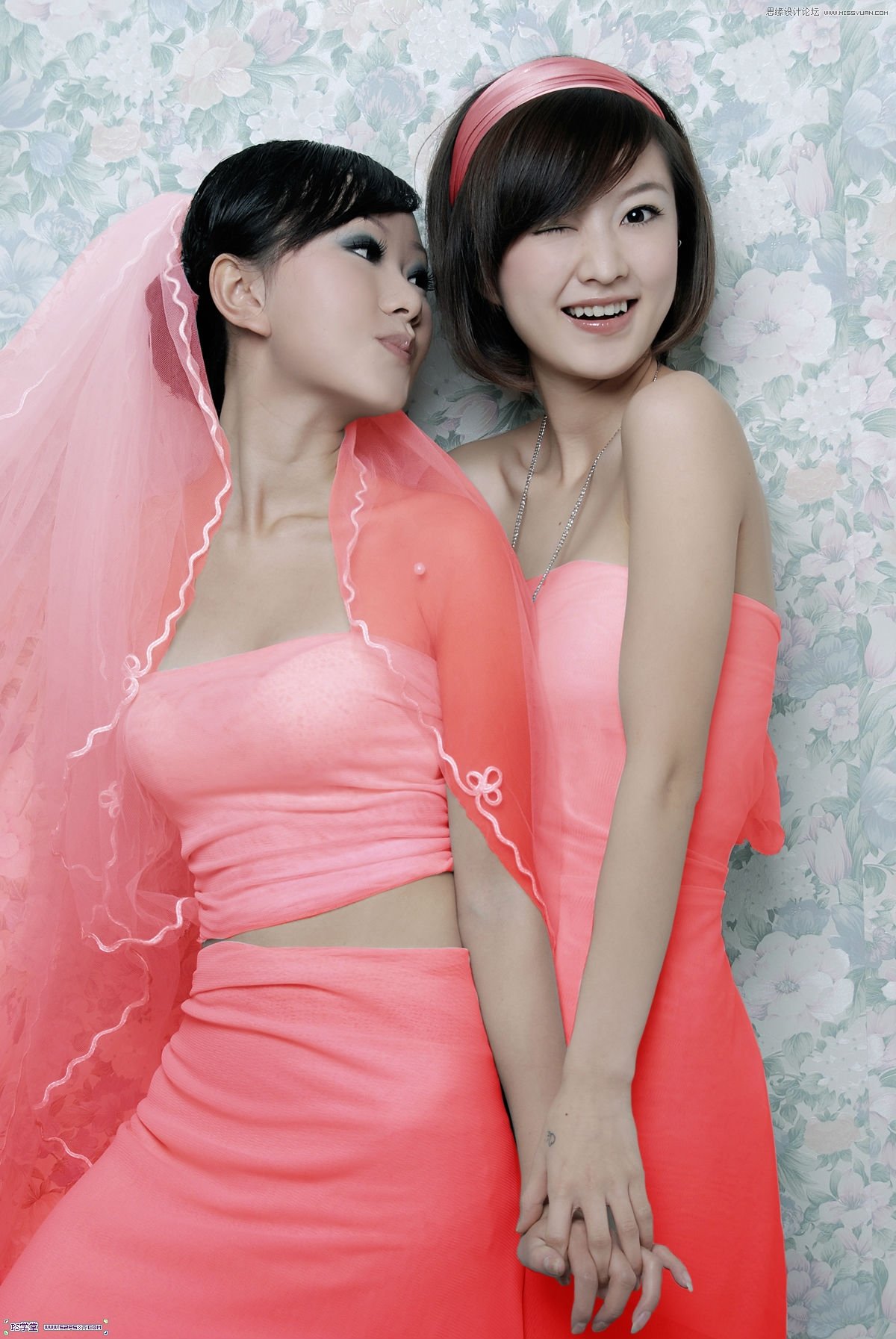 Photoshop制作姐妹花眨眼睛动画教程