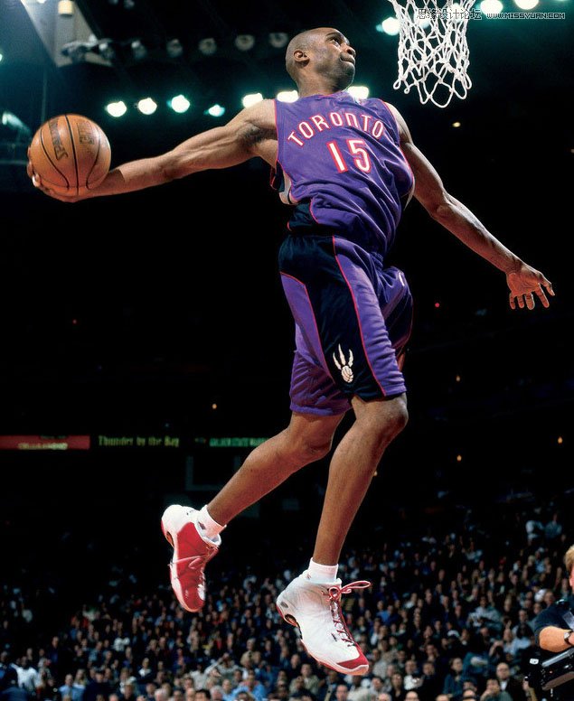 Photoshop合成震撼效果的灌篮冰人