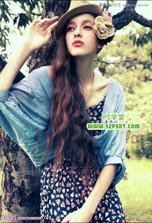 Photoshop调出树下美女淡淡的柔美效果