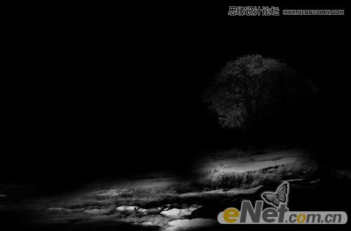 Photoshop合成月光下落寞的美女梦幻场景效果