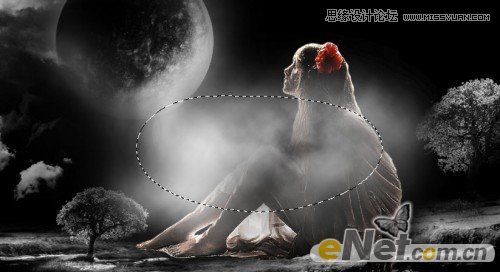 Photoshop合成月光下落寞的美女梦幻场景效果