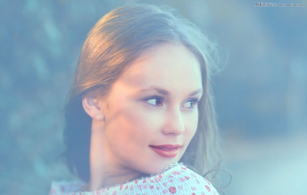 Photoshop调出国外美女图片朦胧淡蓝色调