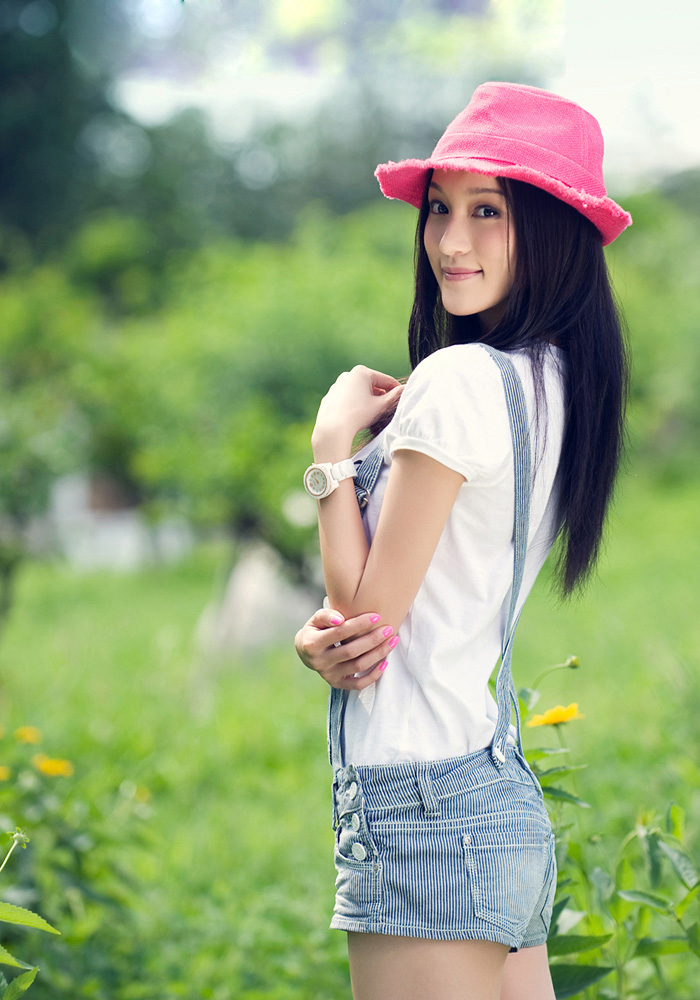 Photoshop调出MM照片漂亮的阿宝色调