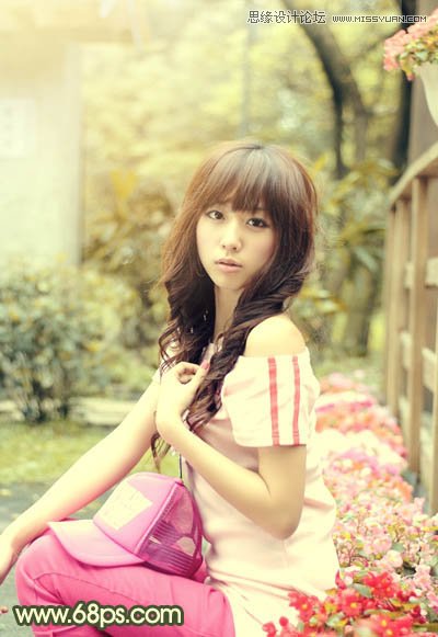 Photoshop调出外景人物照片朦胧的淡黄色调